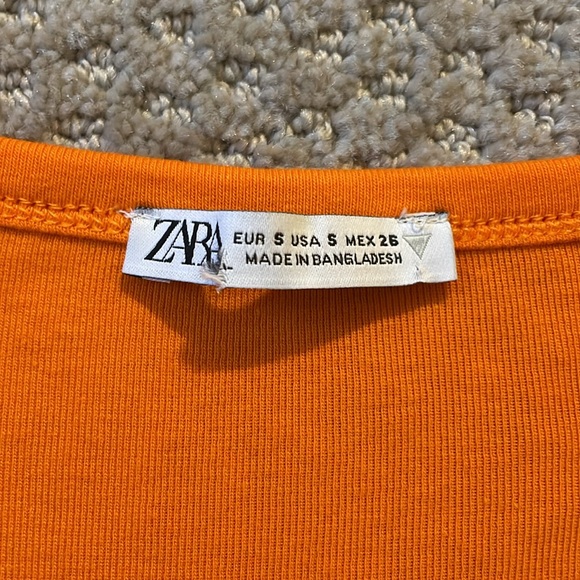 ZARA Orange Long Sleeve - Picture 2 of 2